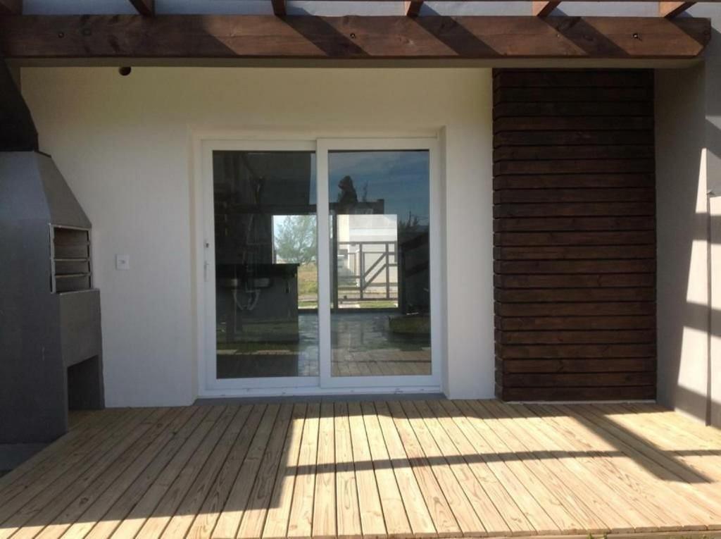 Sobrados Com E Sacada Vista Ao Mar Holiday home